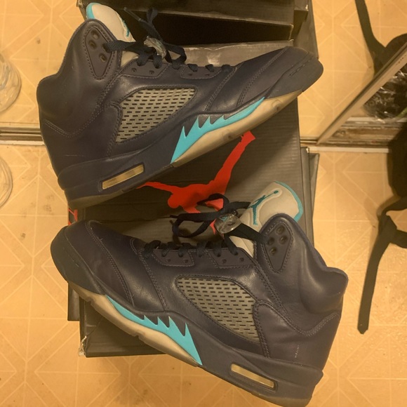 Jordan’s All of them $100 each(bundle 4 cheaper) - Picture 15 of 16